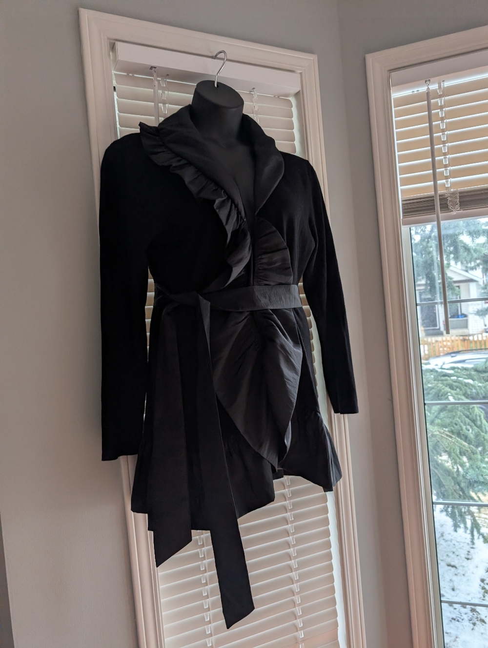 Vintage ravel Jacket Cardigan large Black Ruffle